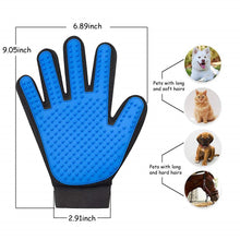 Load image into Gallery viewer, Dog and Cat Grooming Glove
